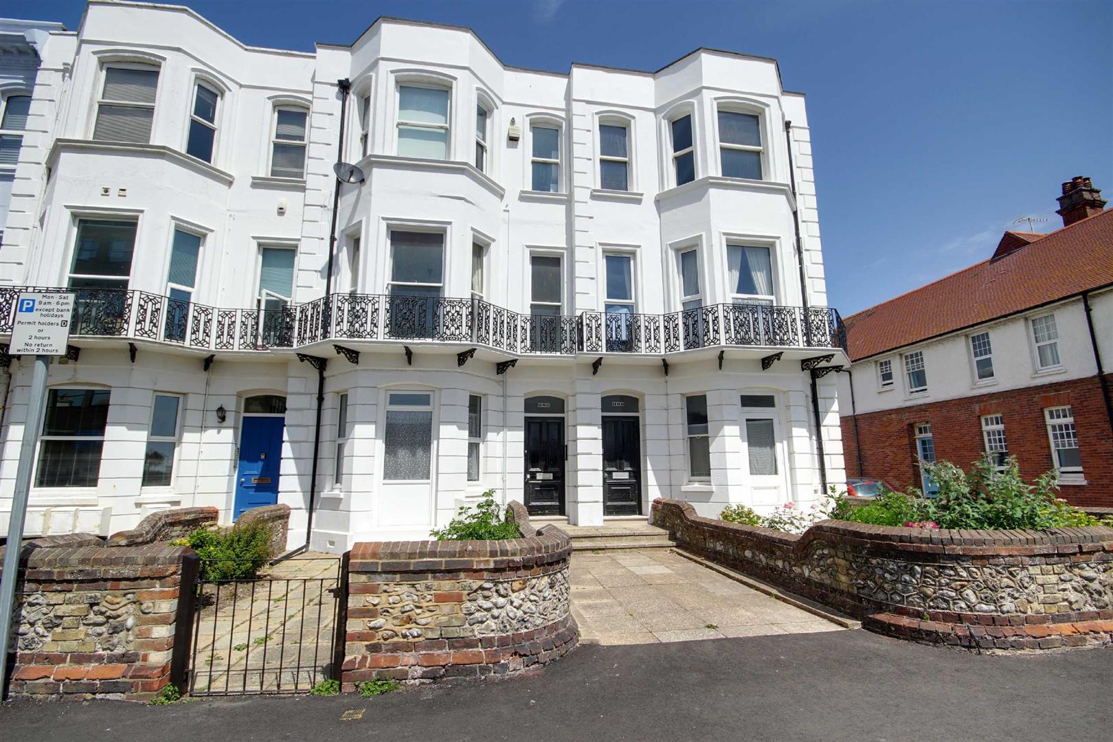Apartment | Brighton Road, Worthing, BN11 | To Let